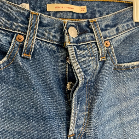 Levi’s Wedgie Jeans Women's Size 27 Quality Premium Distressed Denim Medium wash - Picture 15 of 16